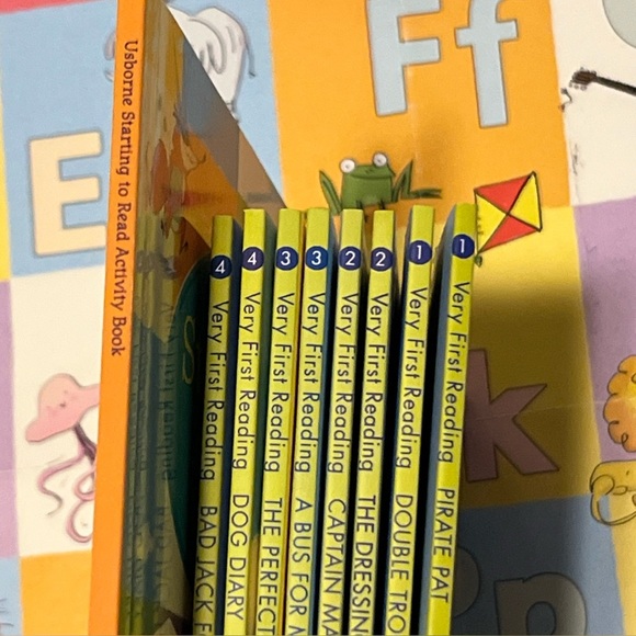 The Usborne Start to Read Pack 8 Reading Books w/Poster & New Activity Book - Picture 5 of 5